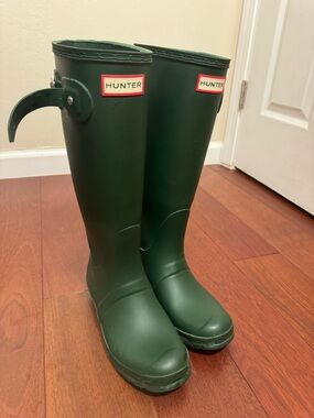 Hunter Forest Green Knee-High Rubber Rain Boots